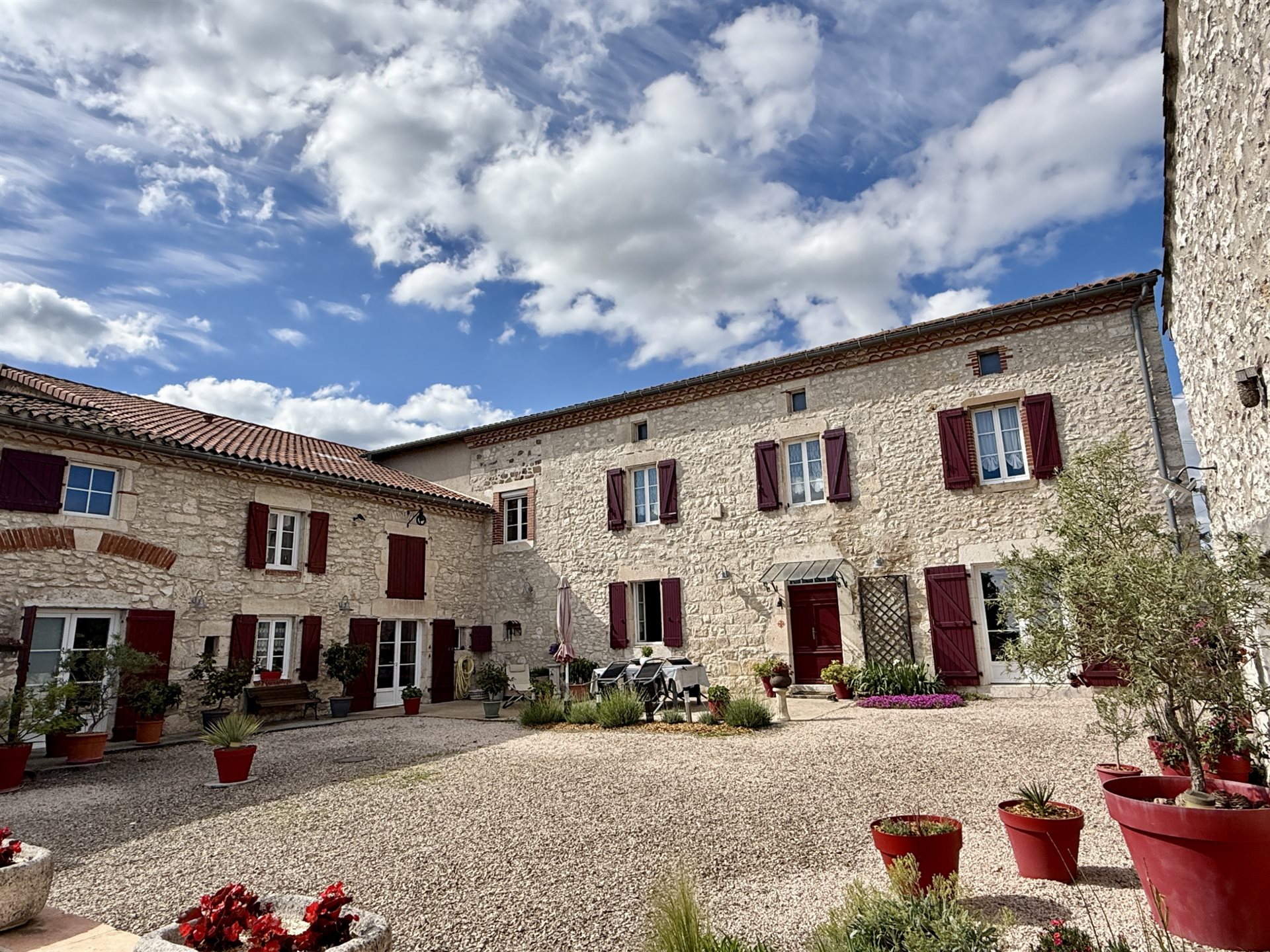 Maison à vendre, 238m², Taïx