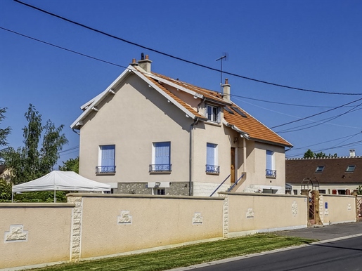 Maison 6 pièces 142 m² · à Choisy-en-Brie · 142 m² · 291 000 €