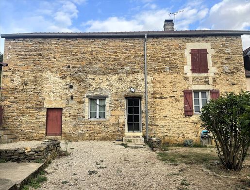 Maison 4 pièces 88 m² · à Baissey · 88 m² · 130 000 €