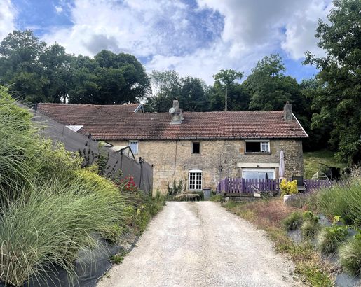 Maison 6 pièces 169 m² · à Noidant-Chatenoy · 169 m² · 145 000 €
