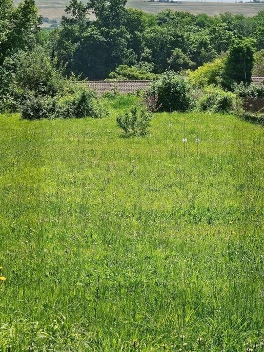 Terrain 1704 m² · à Auxerre · 160 000 €