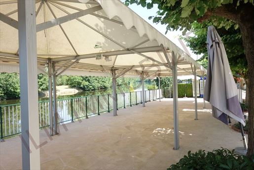 Annonce · à Auxerre · 400 m² · 221 000 €