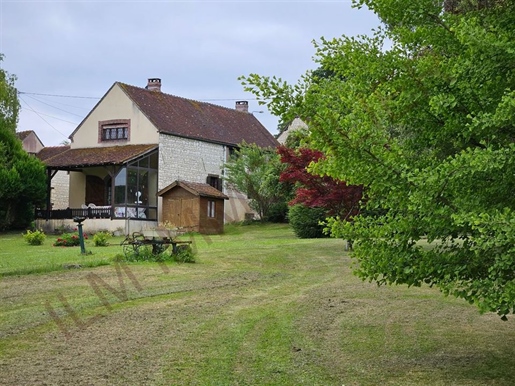 Maison 5 pièces 148 m² · à Merry-la-Vallée · 148 m² · 210 000 €