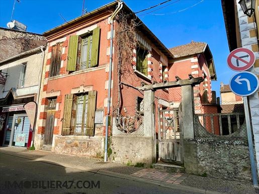 Maison 5 pièces 120 m² · à Castelmoron-sur-Lot · 120 m² · 79 900 €