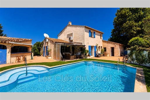 Maison 4 pièces 114 m² · à Le Val · 114 m² · 420 000 €