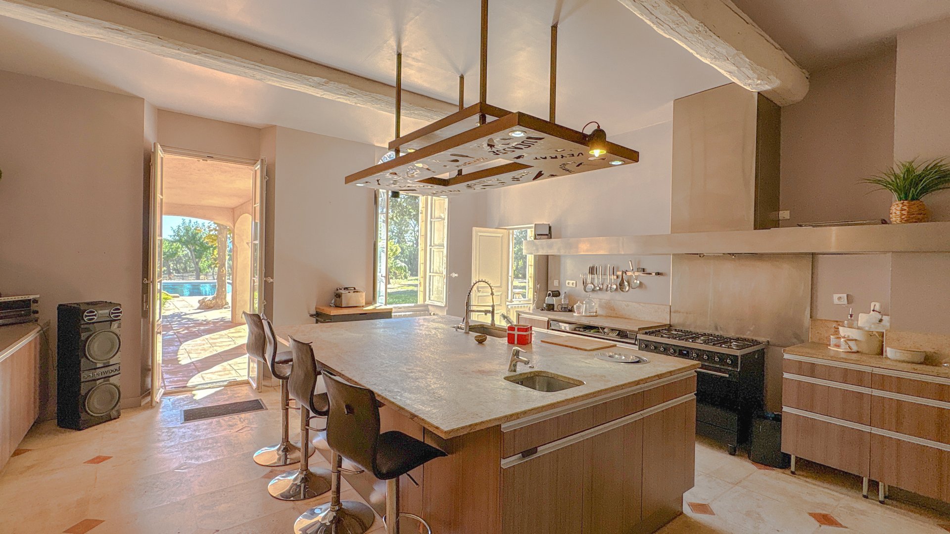 Maison à vendre, 1632m², Le Luc