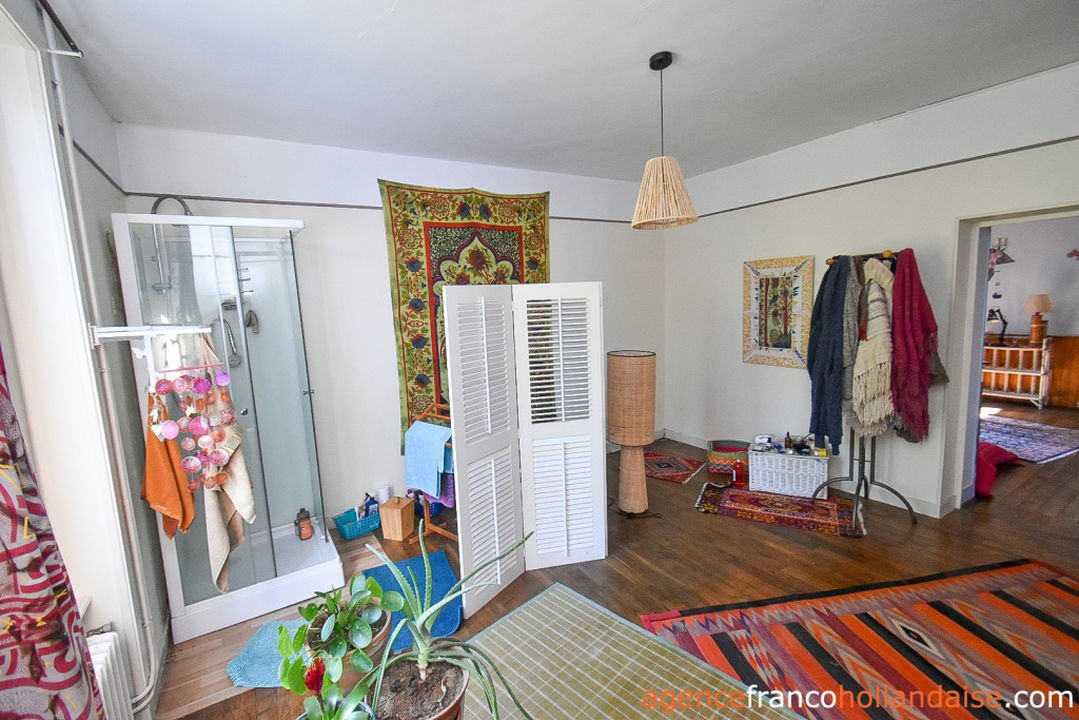 Maison à vendre, 166m², Châteauneuf-la-Forêt