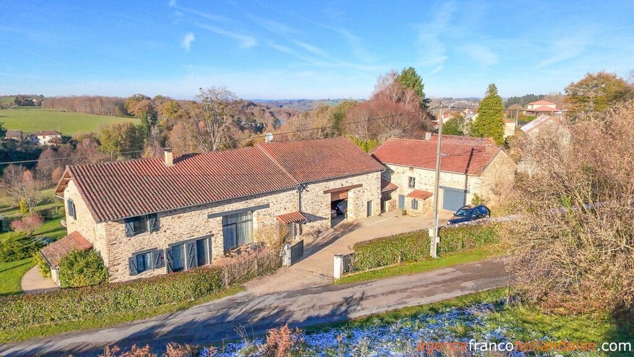 Maison à vendre, 216m², Châteauneuf-la-Forêt