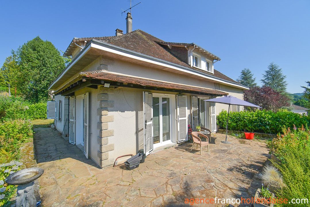 Maison à vendre, 123m², Châteauneuf-la-Forêt
