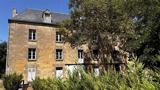 14 pièces 1000 m² · à Montgivray · 1 000 m² · 98 000 €