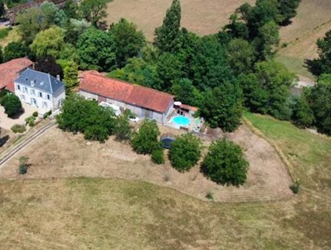 Maison à vendre, 341m², Aubeterre-sur-Dronne