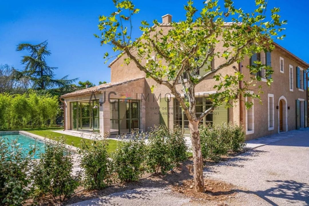 Maison à vendre, 243m², Eygalières