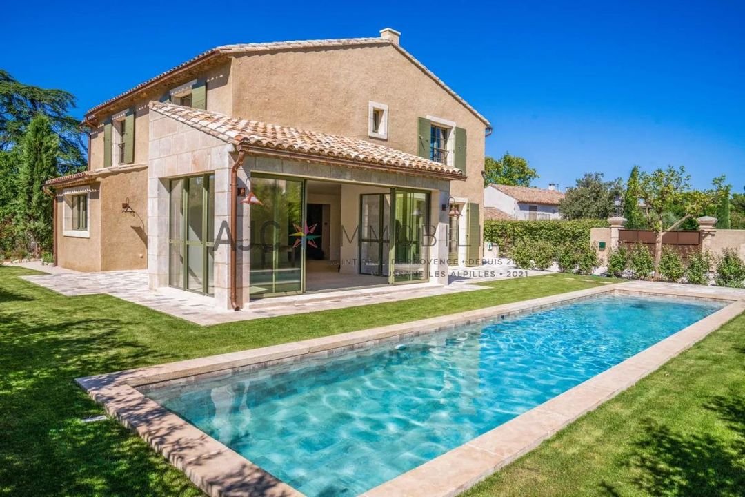 Maison à vendre, 243m², Eygalières