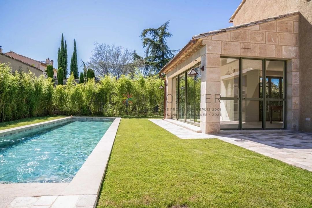 Maison à vendre, 243m², Eygalières