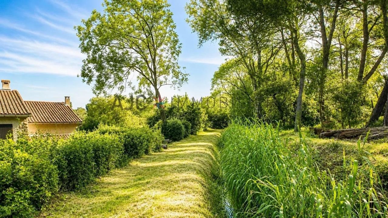 Maison à vendre, 214m², Saint-Etienne-du-Grès