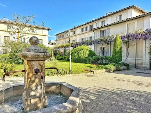 Appartement 4 pièces 100 m² · à Saint-Rémy-de-Provence · 100 m² · 440 000 €