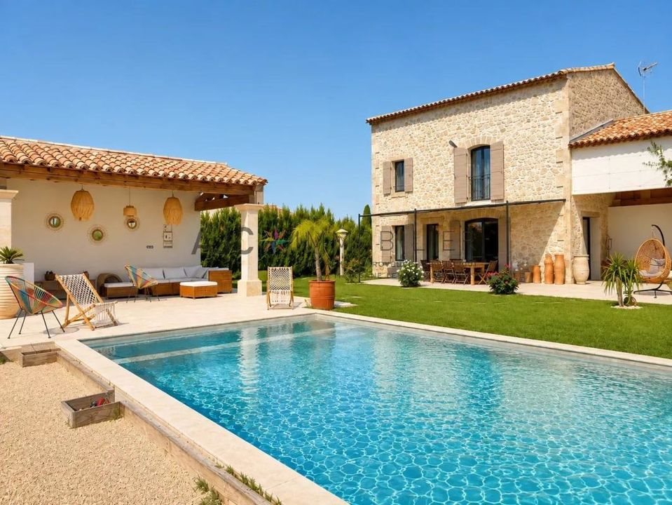 Maison à vendre, 170m², Mas-Blanc-des-Alpilles