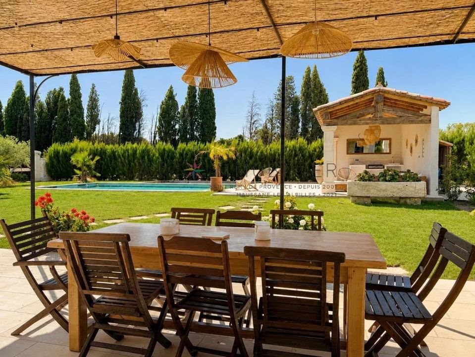 Maison à vendre, 170m², Mas-Blanc-des-Alpilles