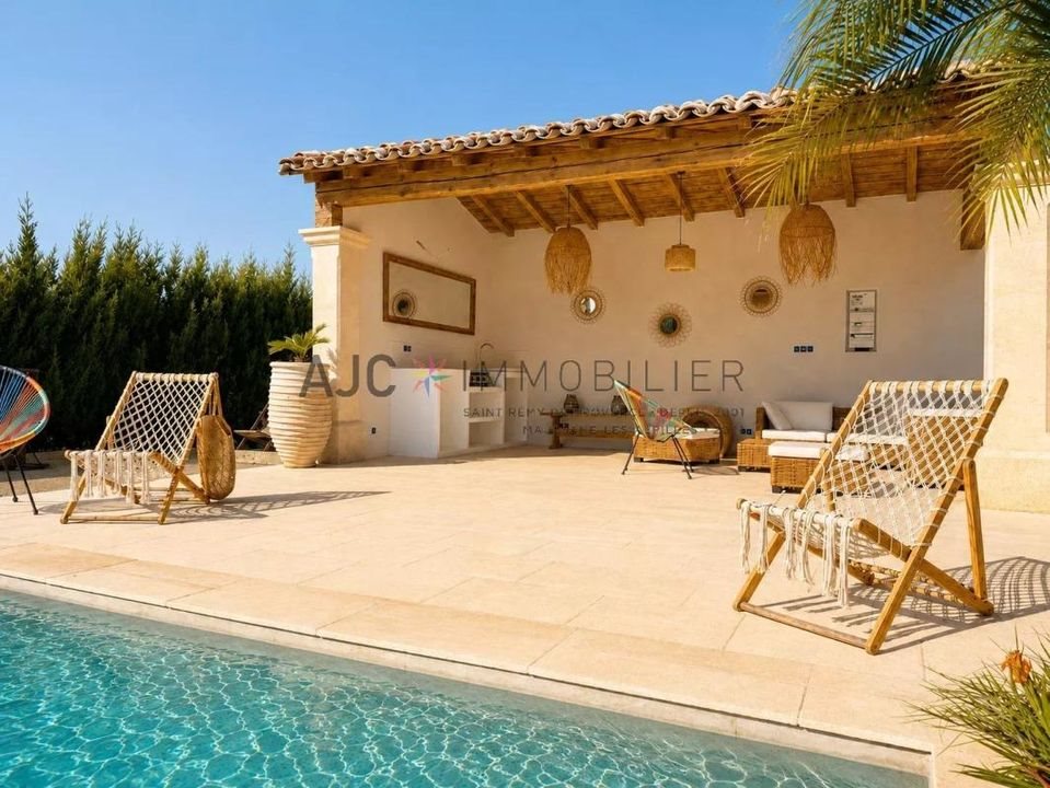 Maison à vendre, 170m², Mas-Blanc-des-Alpilles