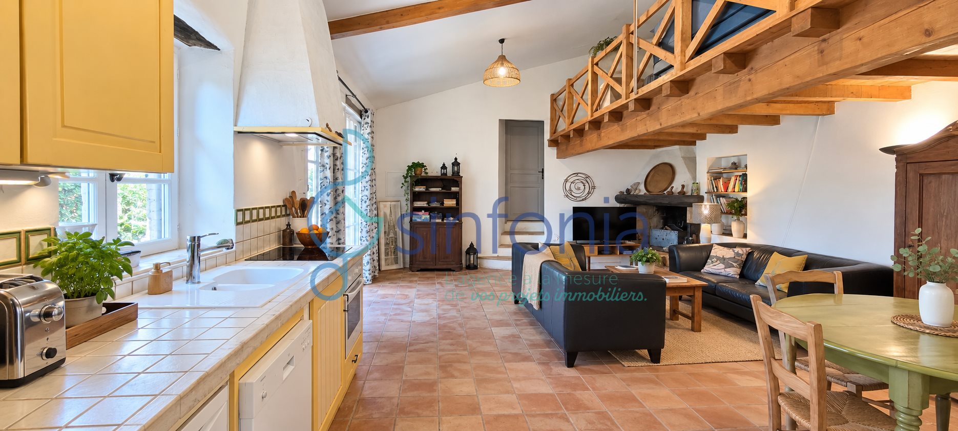 Maison à vendre, 140m², Lussan