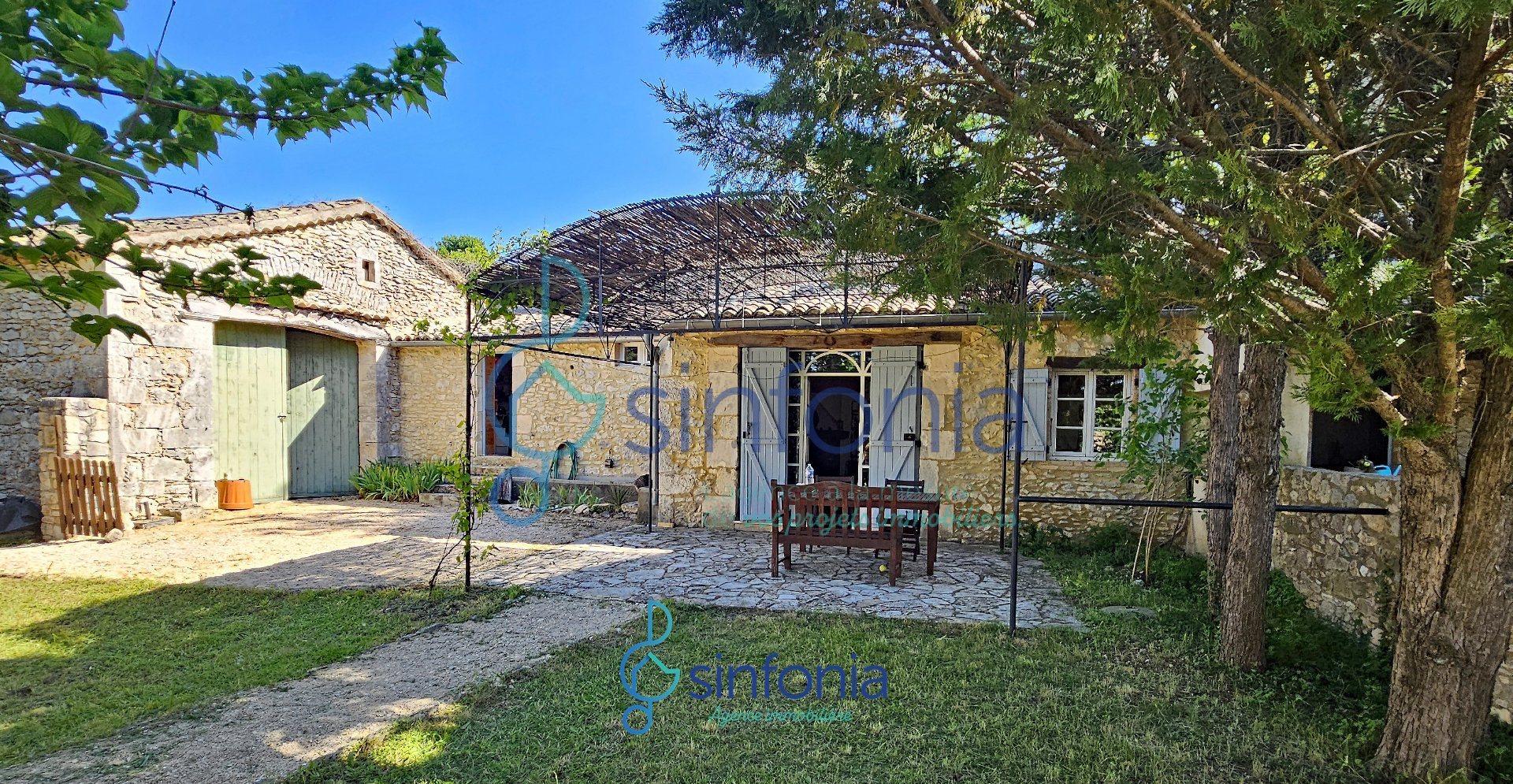 Maison à vendre, 110m², Lussan
