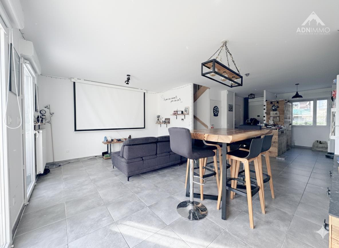 Maison à vendre, 92m², Pougny