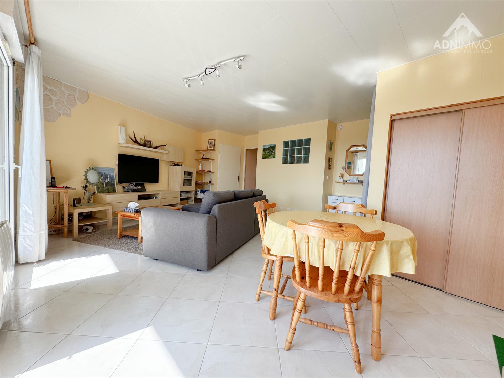 Appartement à vendre, 72m², Thoiry