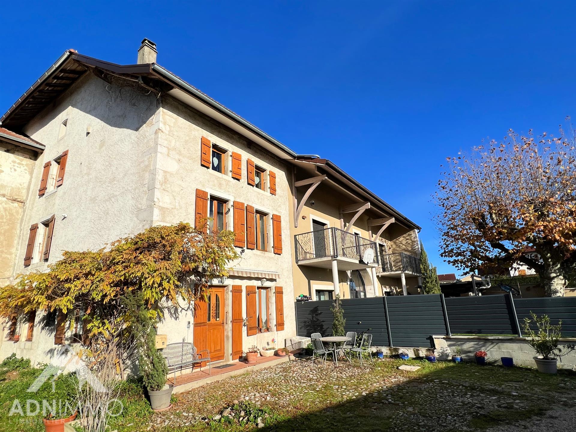 Maison à vendre, 205m², Saint-Genis-Pouilly