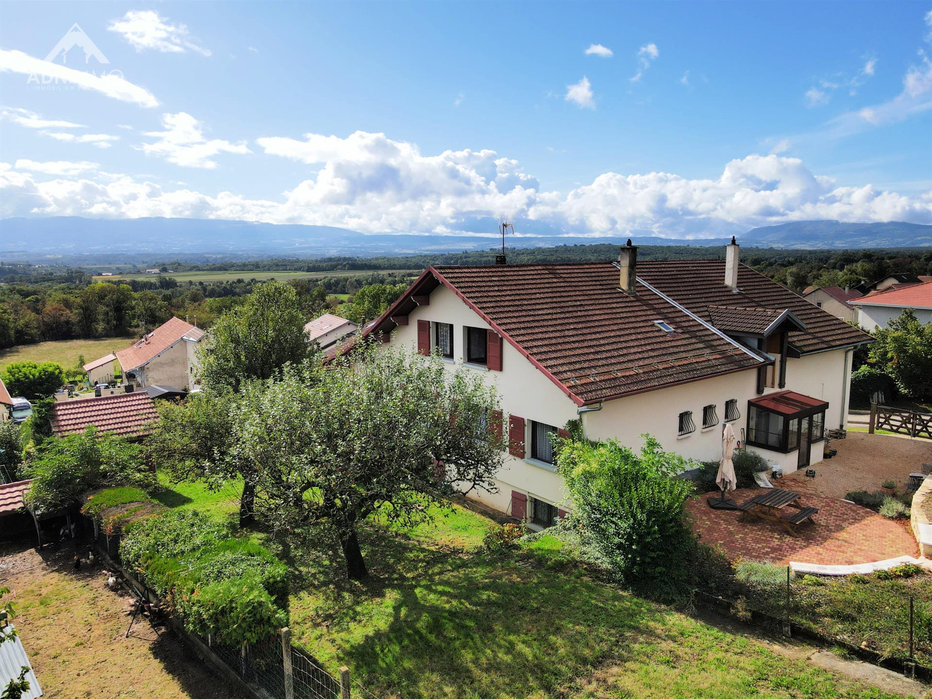 Maison à vendre, 210m², Thoiry