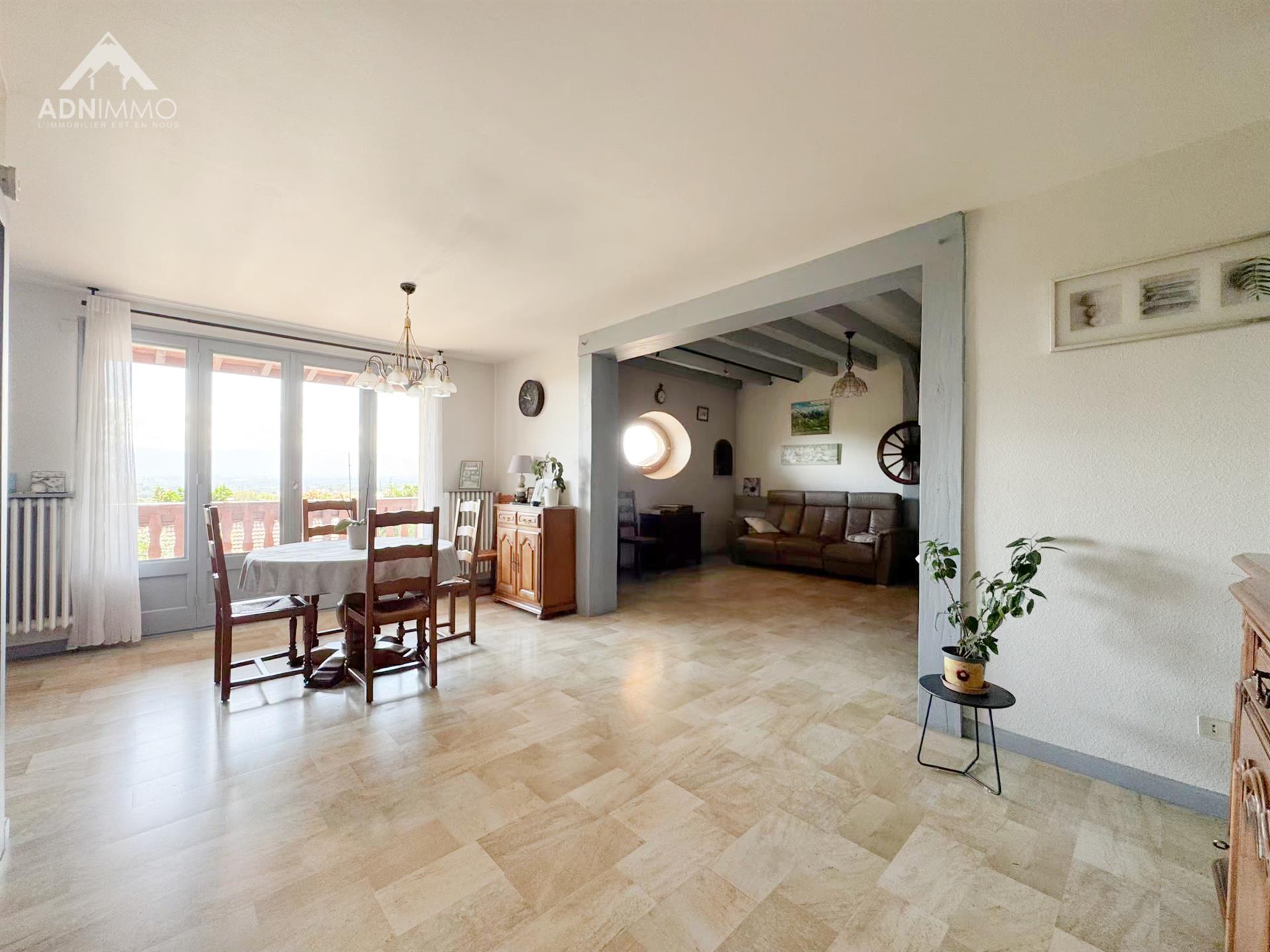 Maison à vendre, 210m², Thoiry