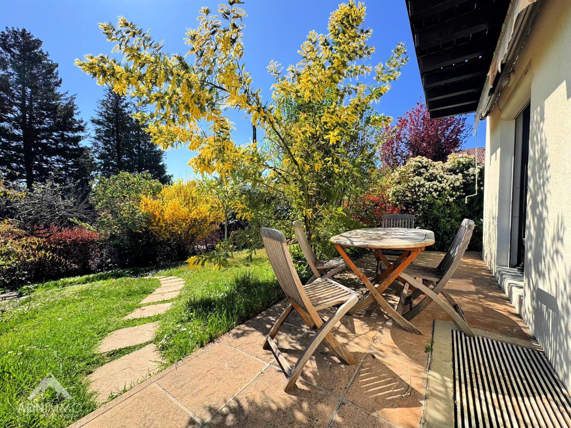 Maison à vendre, 110m², Thoiry
