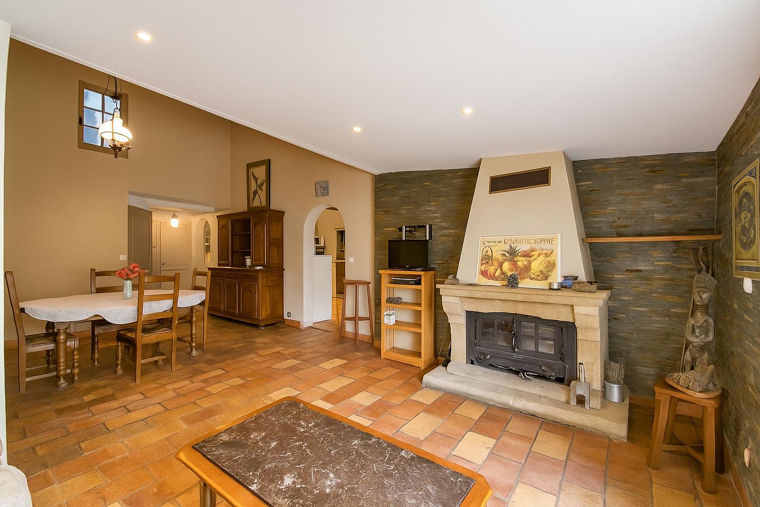 Maison à vendre, 102m², Robion