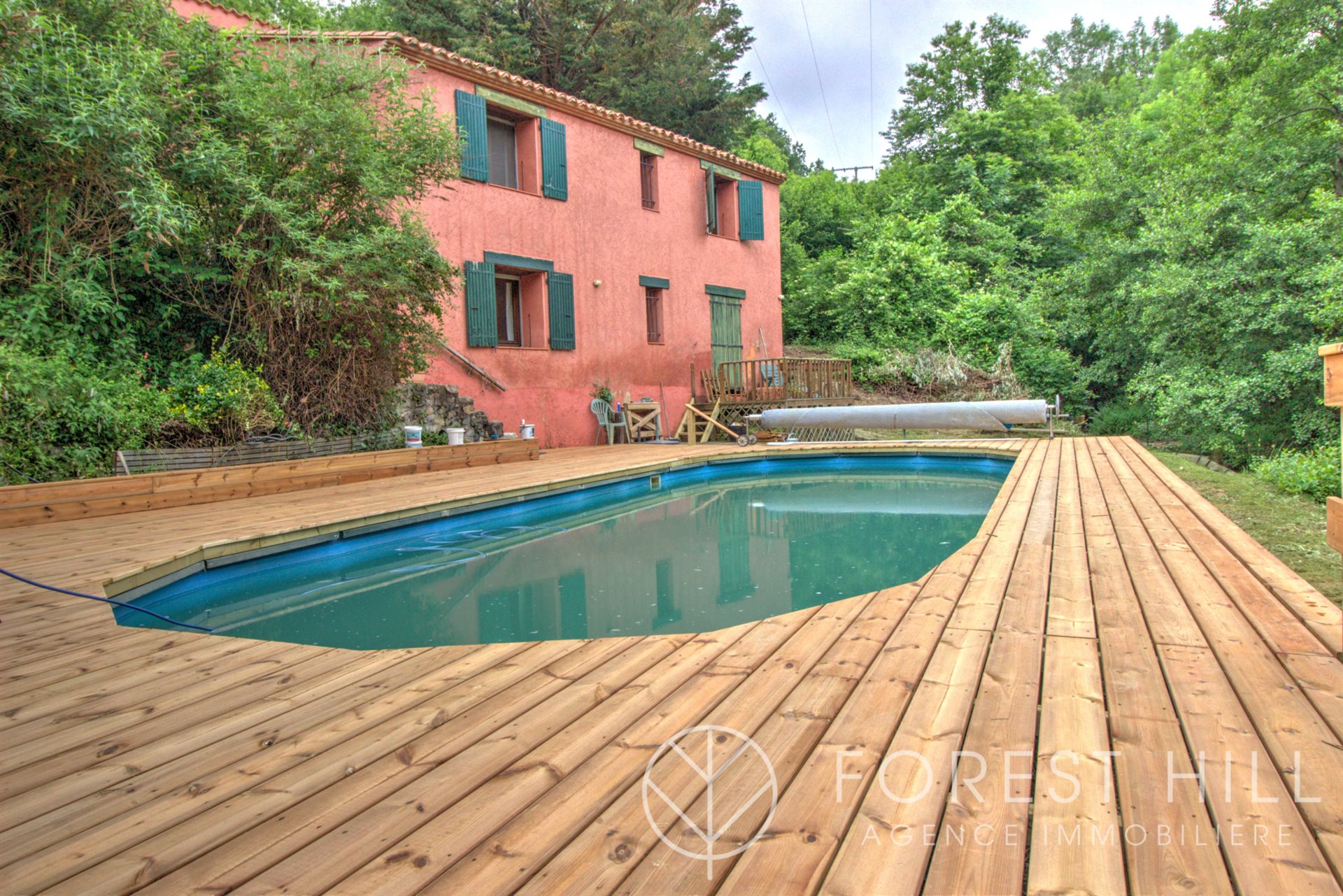 Maison à vendre, 274m², Saint-Laurent-de-Cerdans