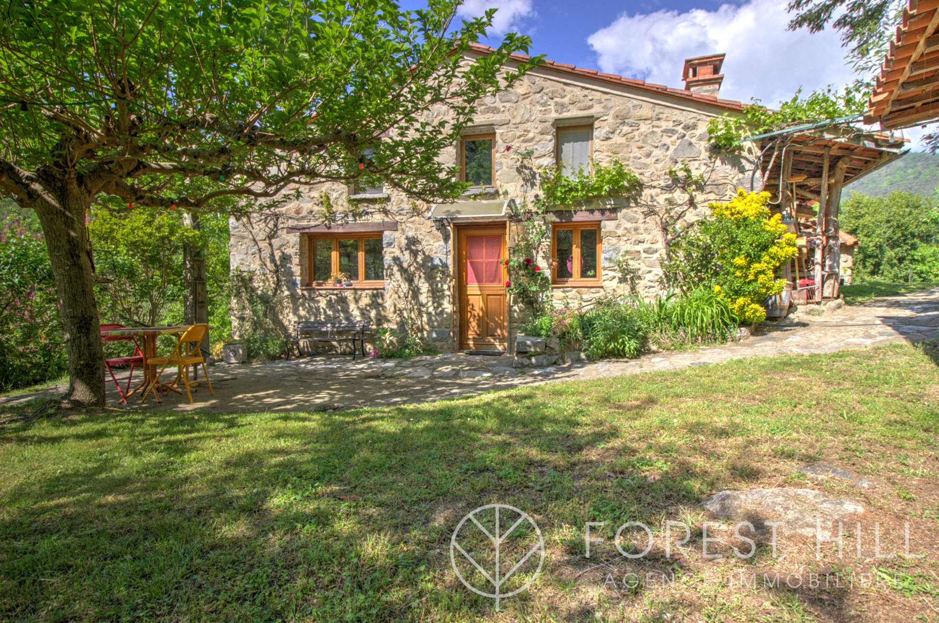 Maison à vendre, 300m², Saint-Laurent-de-Cerdans