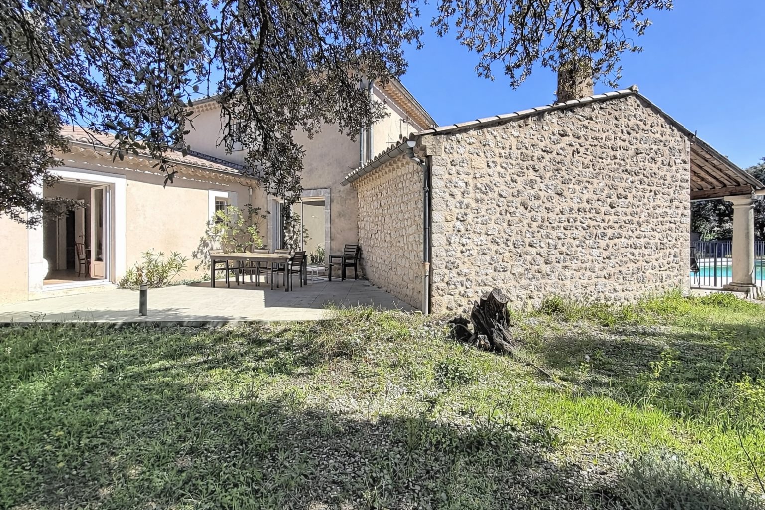 Maison à vendre, 165m², Saint-Restitut