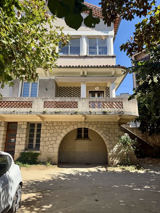 Appartement 4 pièces 115 m² · à Aubenas · 115 m² · 190 000 €