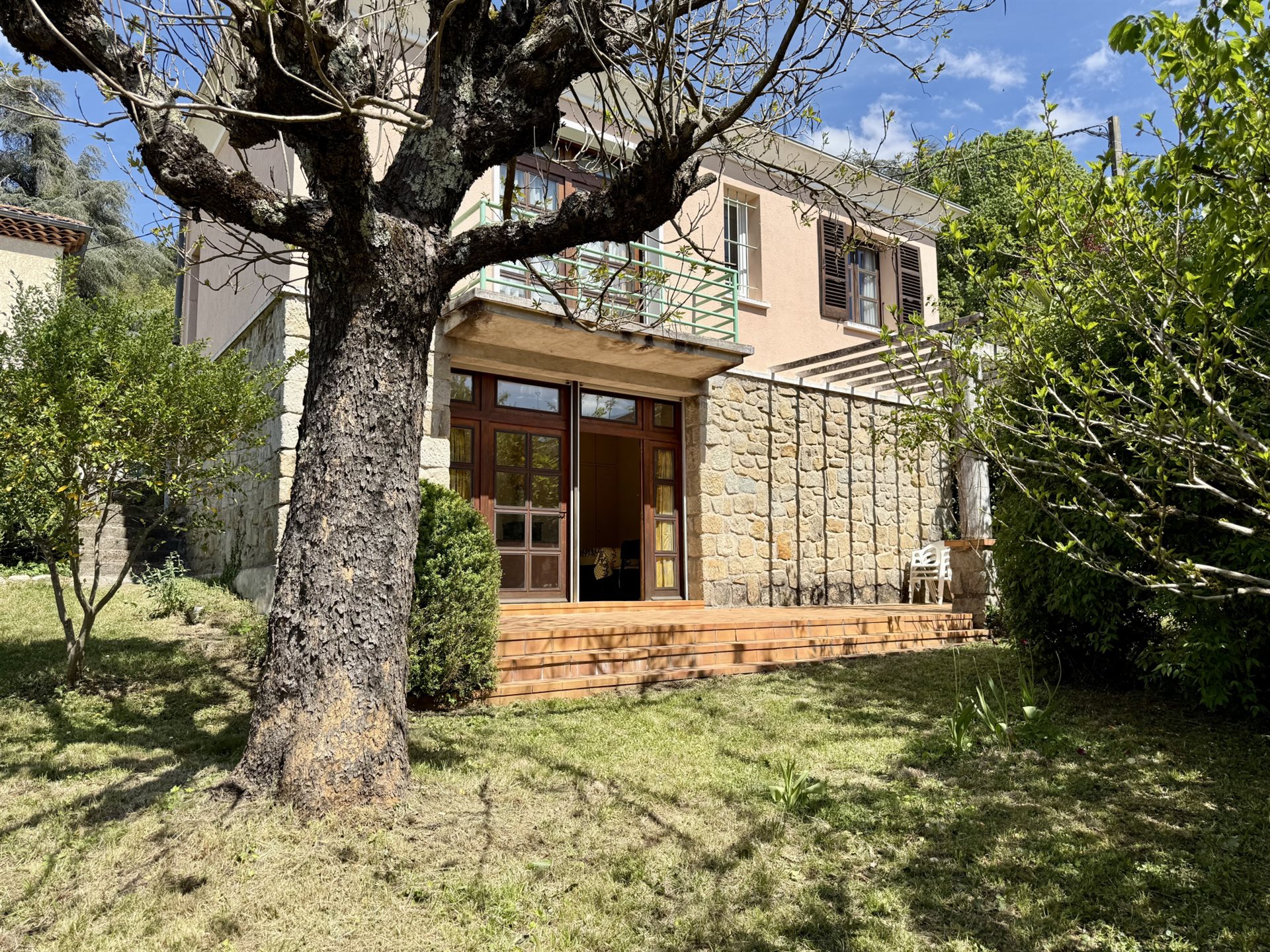 Maison à vendre, 74m², Vals-les-Bains