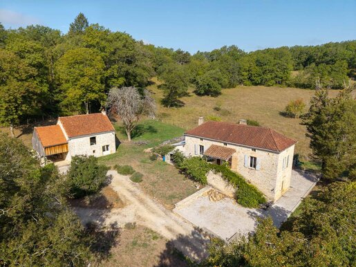 Maison 10 pièces 242 m² · à Pontcirq · 242 m² · 546 000 €