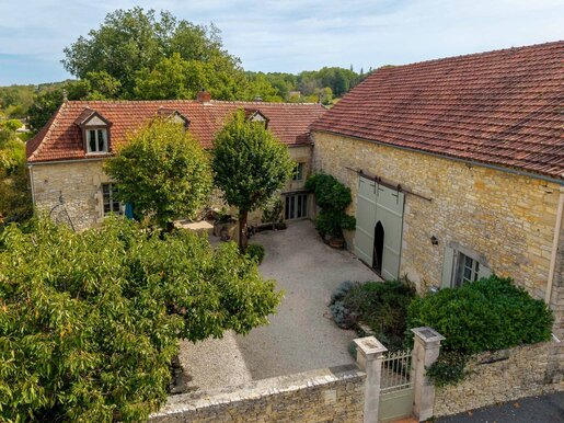 Maison 7 pièces 157 m² · à Thédirac · 157 m² · 467 500 €