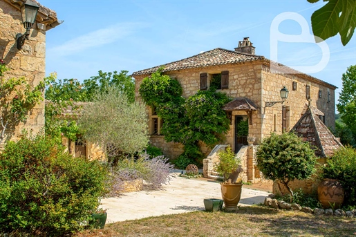 19 pièces 535 m² · à Monflanquin · 535 m² · 1 480 000 €