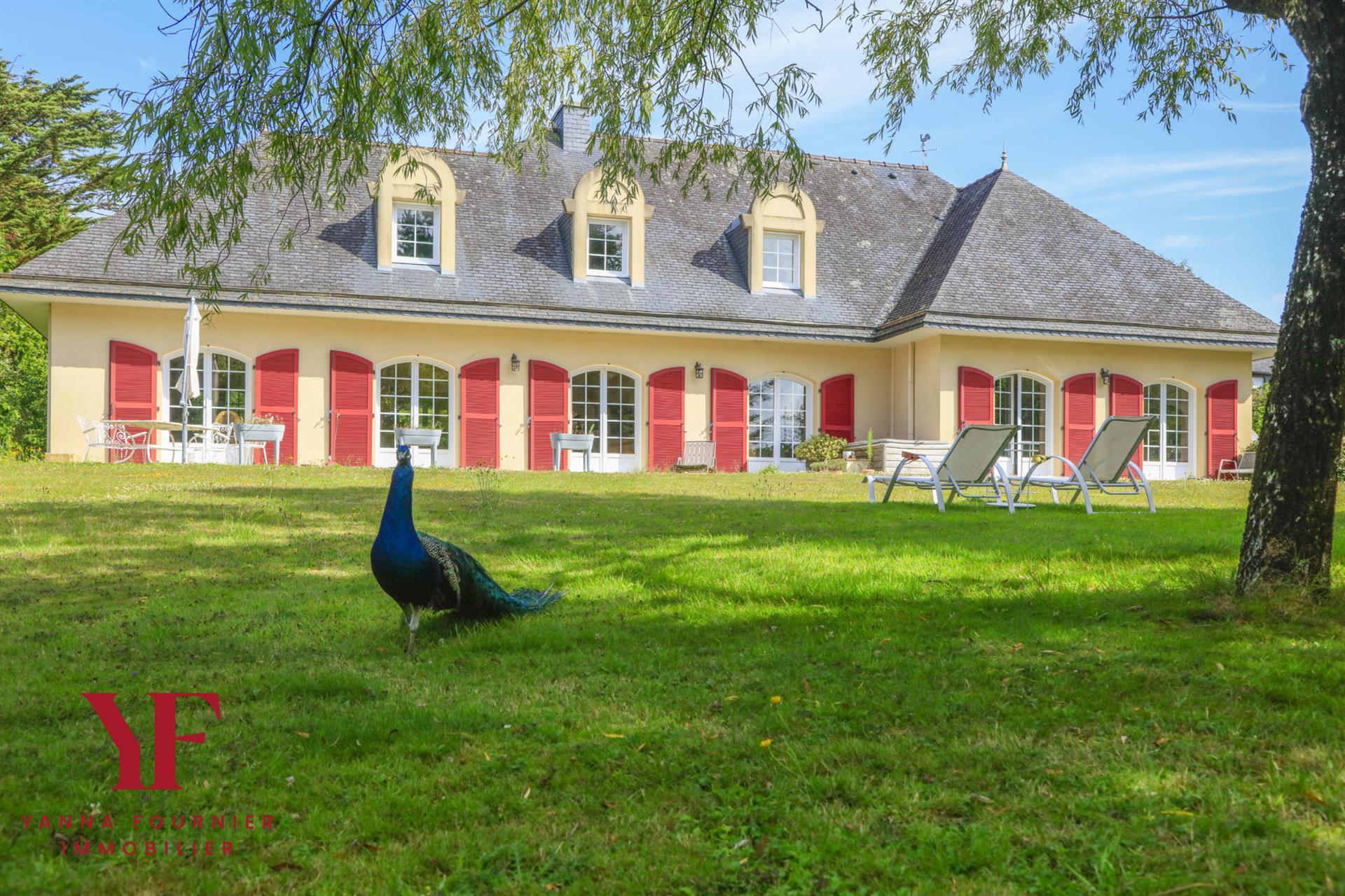 Maison à vendre, 375m², Dirinon