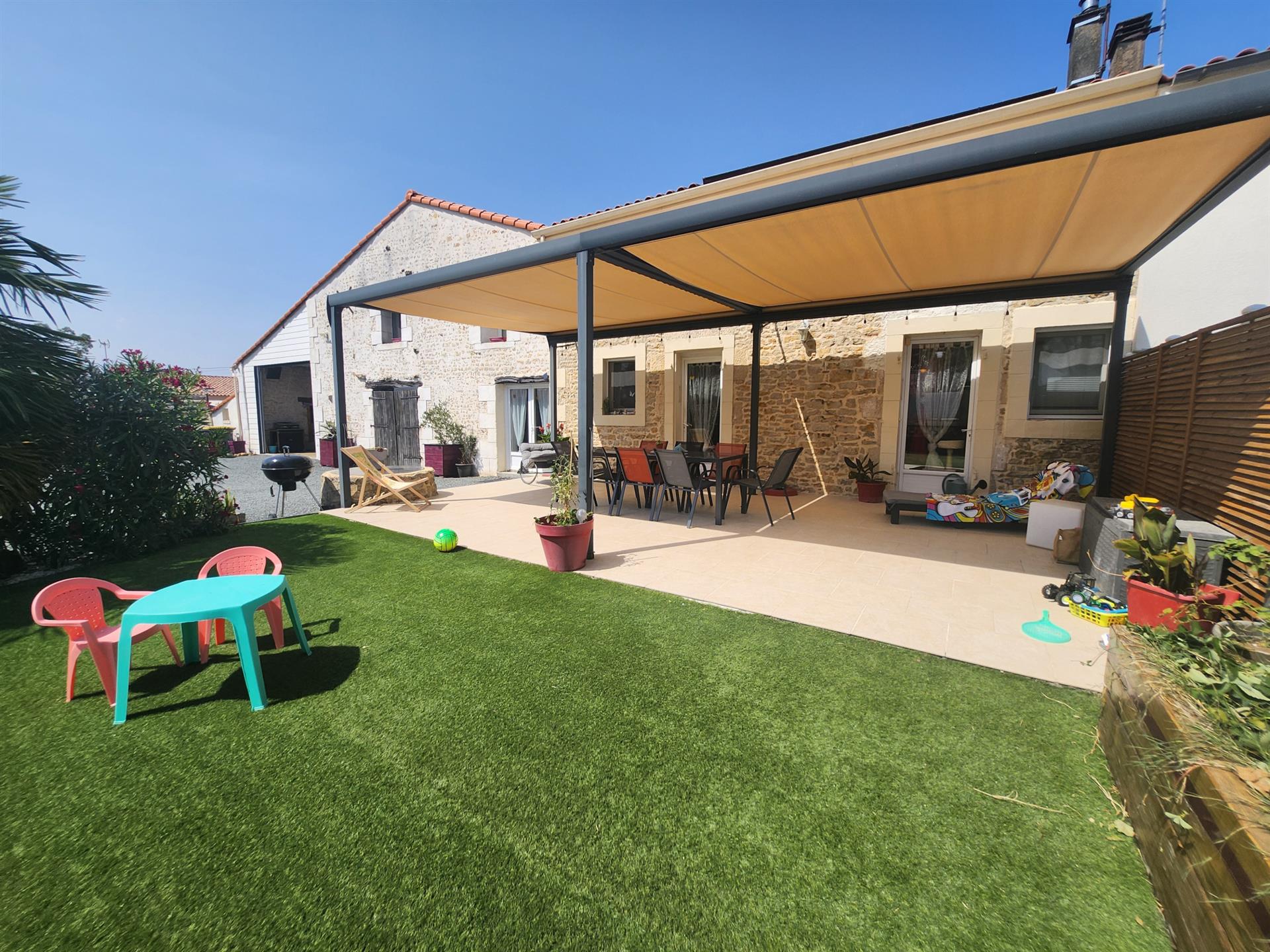 Maison à vendre, 198m², La Chapelle-Thémer