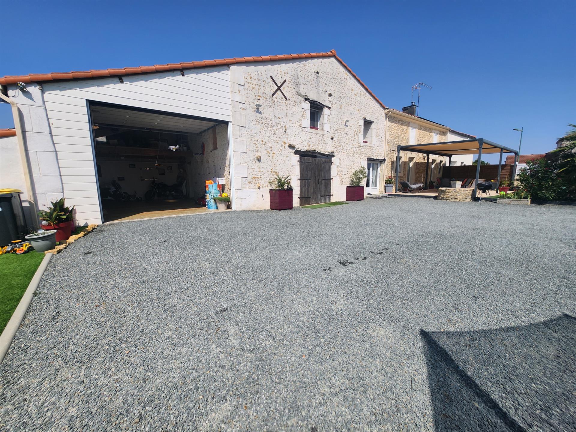 Maison à vendre, 198m², La Chapelle-Thémer
