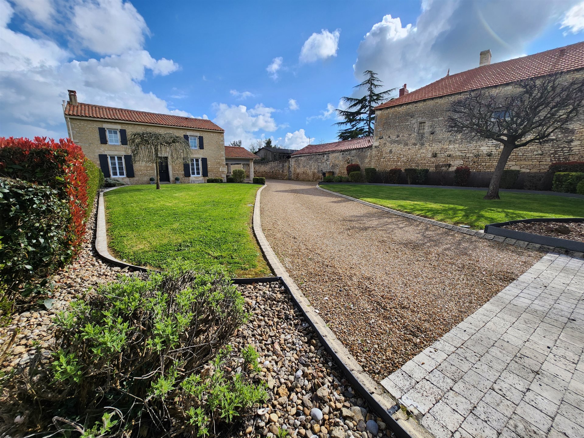 Maison à vendre, 158m², Sainte-Gemme-la-Plaine