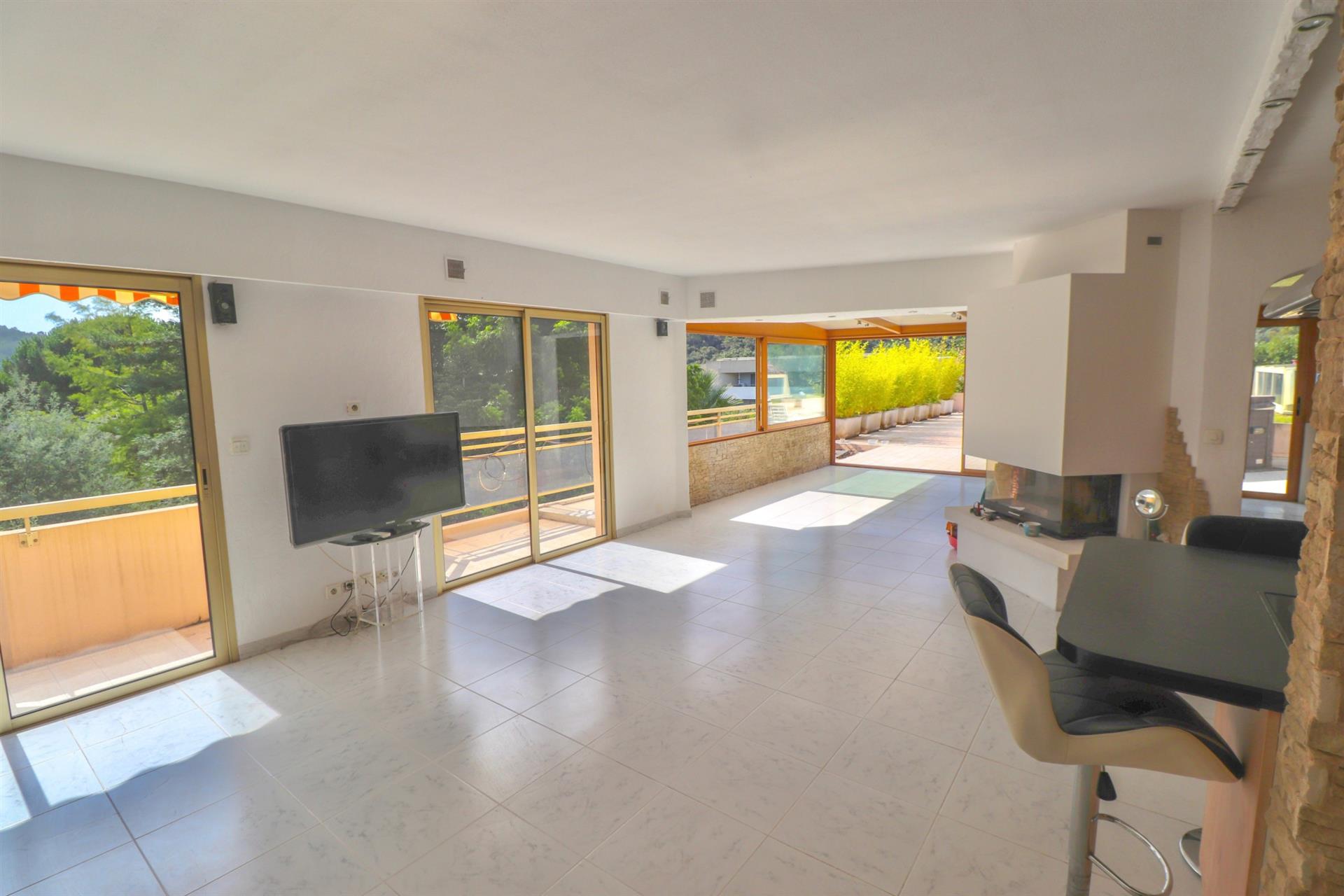 Appartement à vendre, 120m², Mandelieu-la-Napoule