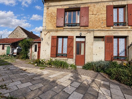 Maison 4 pièces 110 m² · à Blaincourt-lès-Précy · 110 m² · 157 000 €