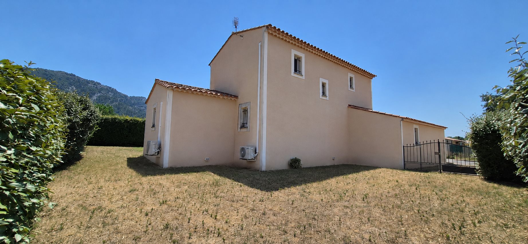 Maison à vendre, 113m², Robion