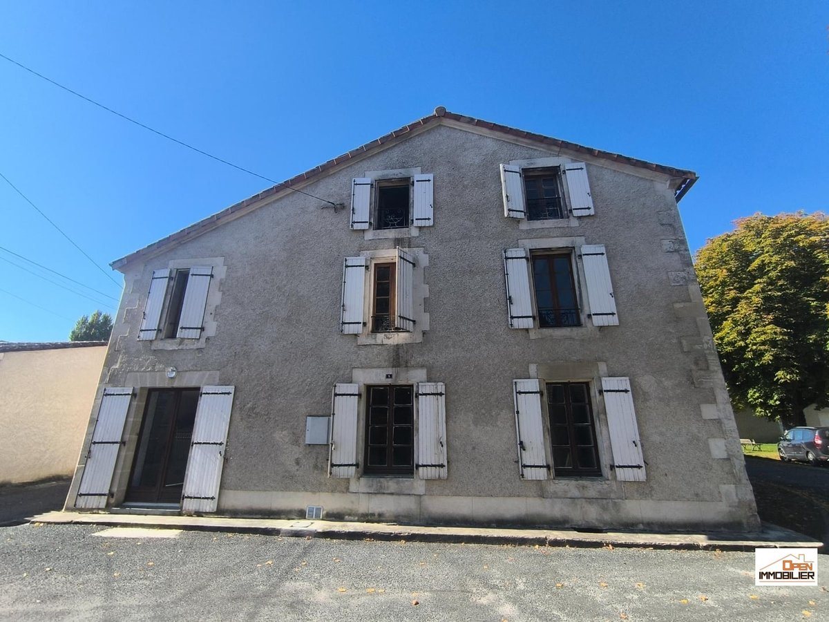Maison à vendre, 250m², Hiersac