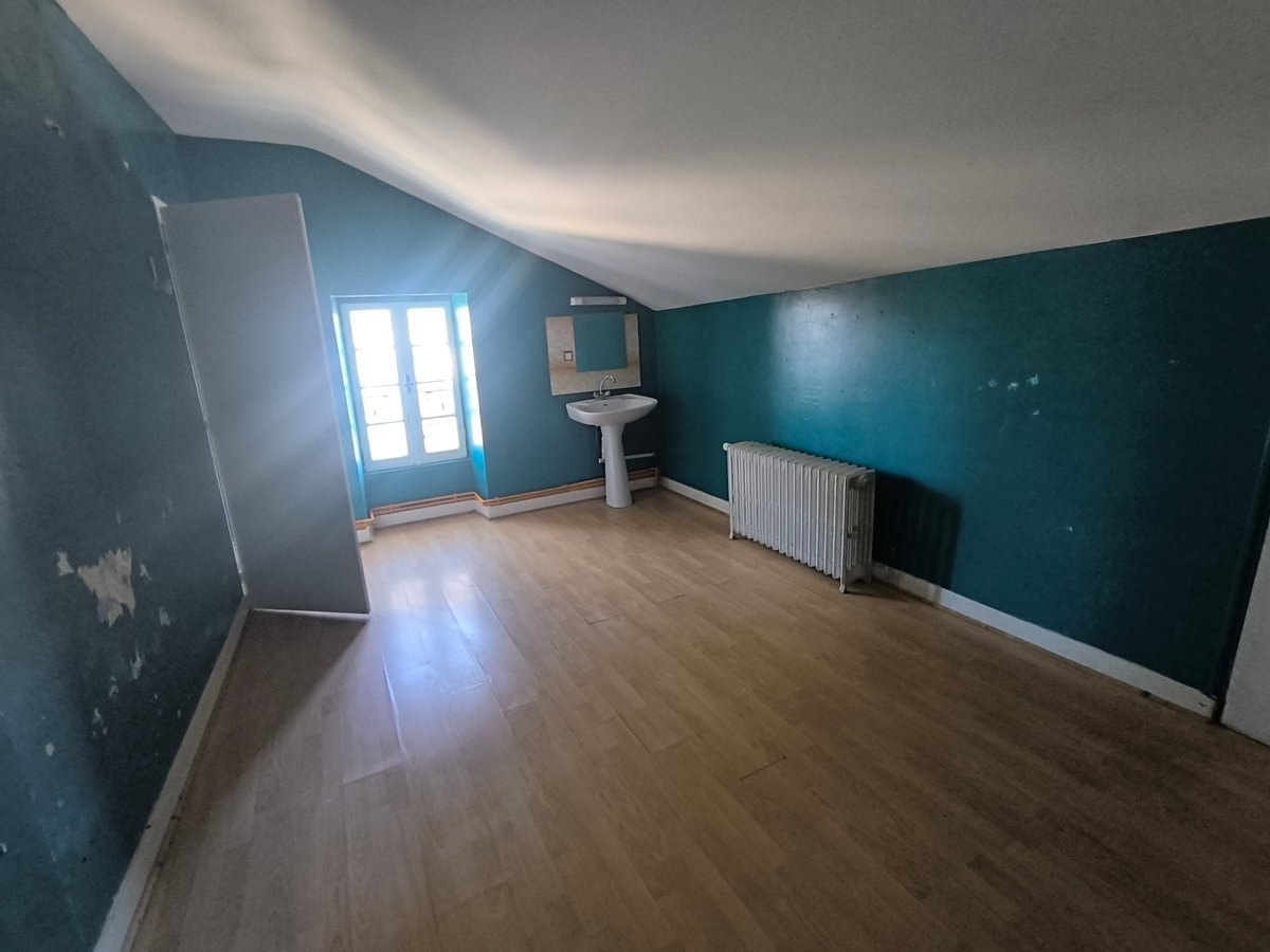Maison à vendre, 250m², Hiersac