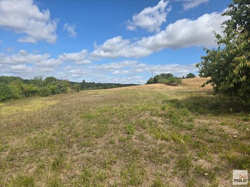 Terrain, terrain 1885 m² — Champmillon (Charente) · 44 800 €